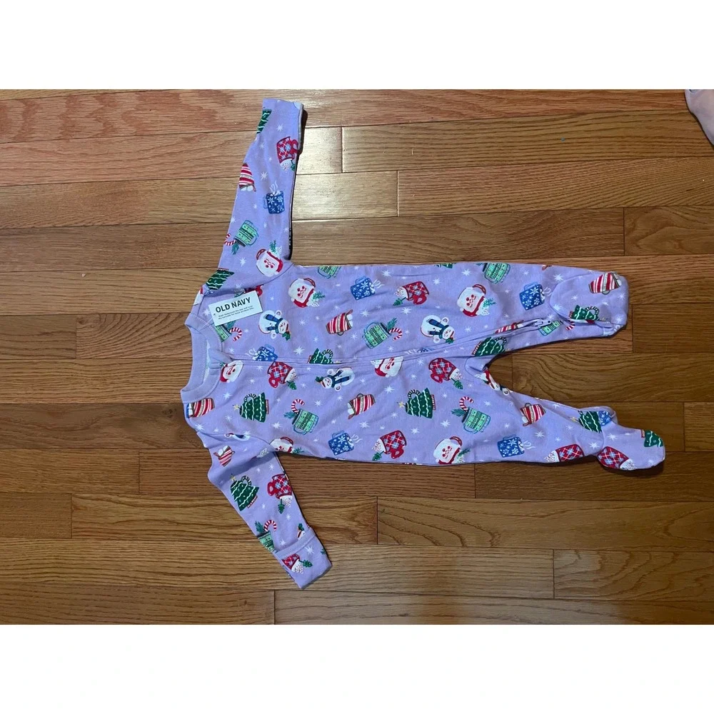 Old Navy Baby Purple Christmas Hot Cocoa Snowman 2-Way Zip Footed Sleeper 3-6M